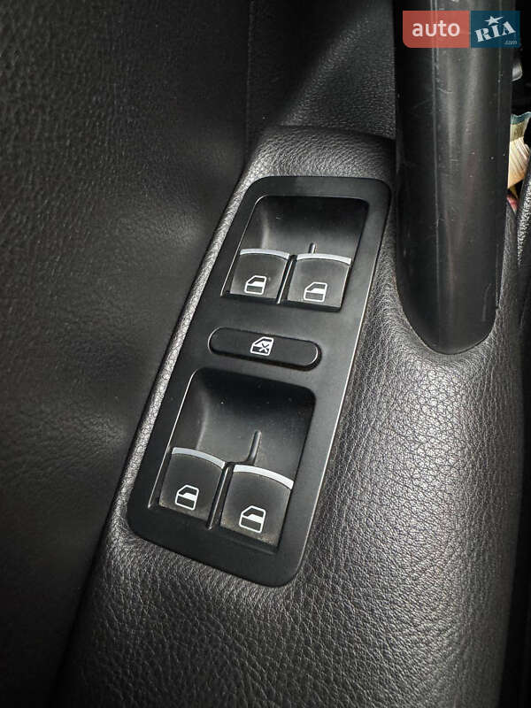 Седан Volkswagen Passat 2012 в Широком