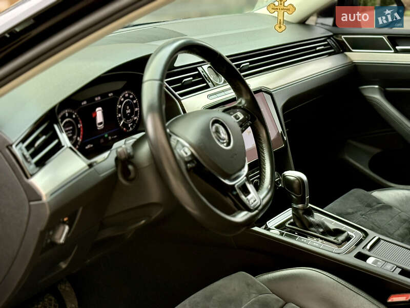 Універсал Volkswagen Passat 2018 в Одесі
