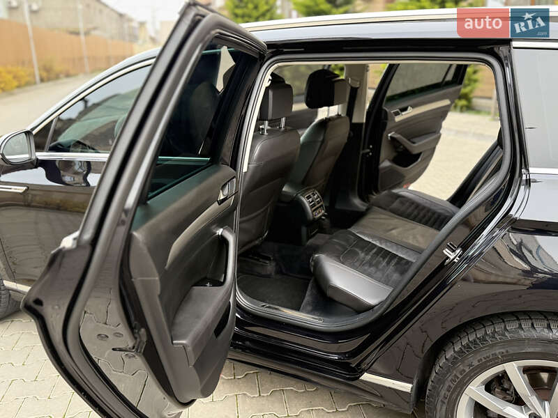 Універсал Volkswagen Passat 2018 в Одесі