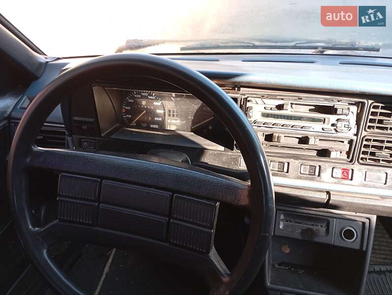 Универсал Volkswagen Passat 1984 в Виннице