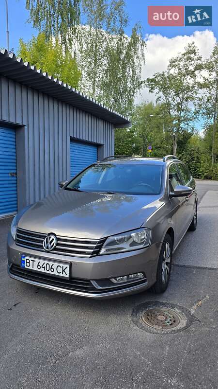 Volkswagen Passat 2011