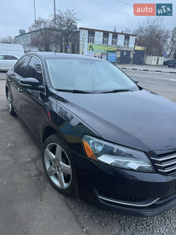 Седан Volkswagen Passat 2014 в Николаеве