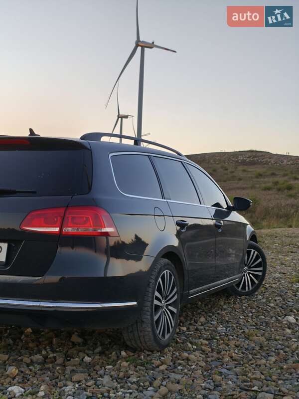 Универсал Volkswagen Passat 2012 в Львове