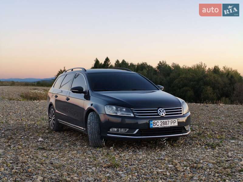 Универсал Volkswagen Passat 2012 в Львове