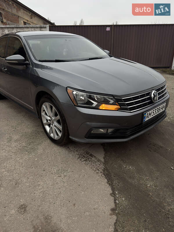 Седан Volkswagen Passat 2015 в Коростишеві