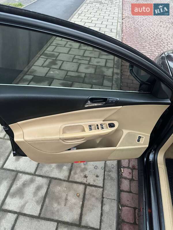 Седан Volkswagen Passat 2006 в Львові