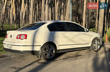 Седан Volkswagen Passat 2010 в Киеве
