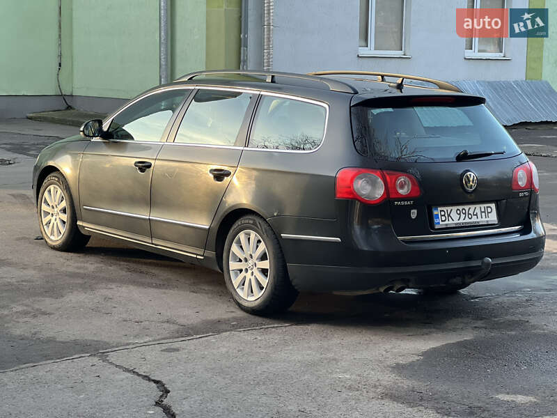 Універсал Volkswagen Passat 2008 в Рівному