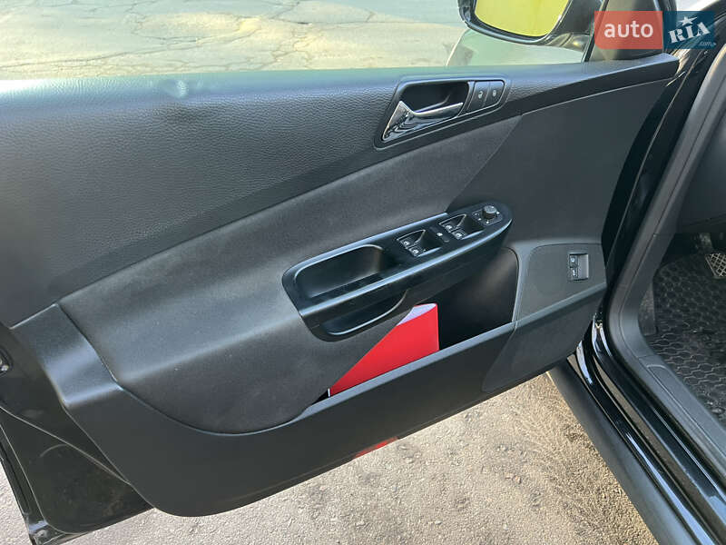 Універсал Volkswagen Passat 2008 в Рівному