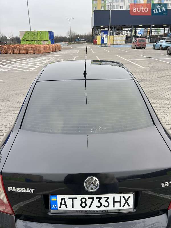 Седан Volkswagen Passat 2004 в Ивано-Франковске