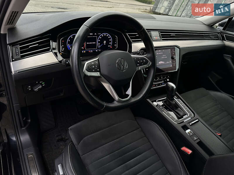 Седан Volkswagen Passat 2021 в Рівному фото 40 Седан Volkswagen Passat 2021 в Рівному