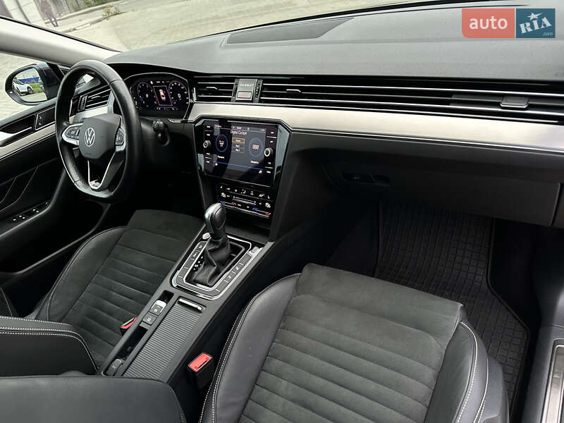 Седан Volkswagen Passat 2021 в Рівному фото 64 Седан Volkswagen Passat 2021 в Рівному