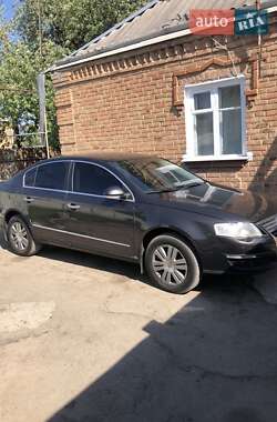 Седан Volkswagen Passat 2008 в Кропивницком