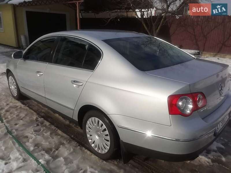 Седан Volkswagen Passat 2006 в Києві