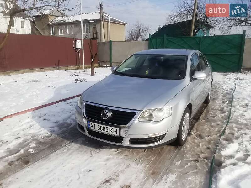 Седан Volkswagen Passat 2006 в Києві