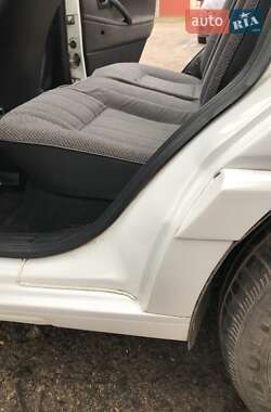 Седан Volkswagen Passat 1988 в Николаеве