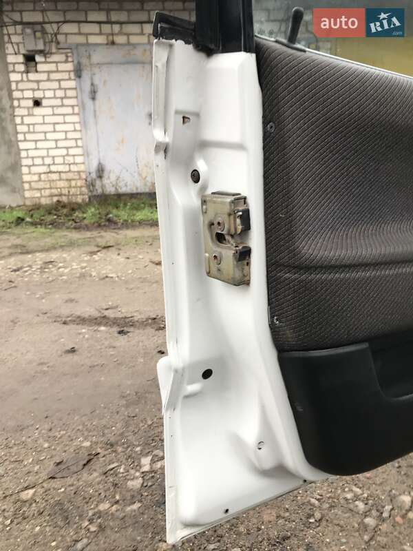 Седан Volkswagen Passat 1988 в Николаеве