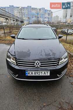 Универсал Volkswagen Passat 2011 в Киеве