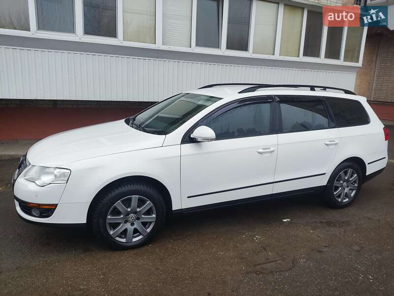 Універсал Volkswagen Passat 2009 в Львові