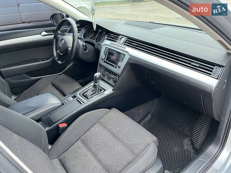 Універсал Volkswagen Passat 2015 в Вінниці фото 35 Універсал Volkswagen Passat 2015 в Вінниці