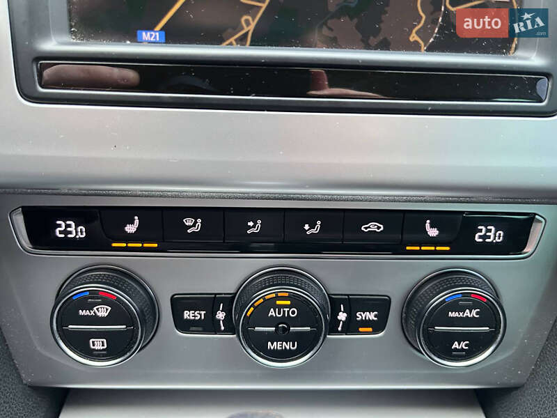 Універсал Volkswagen Passat 2015 в Вінниці фото 53 Універсал Volkswagen Passat 2015 в Вінниці