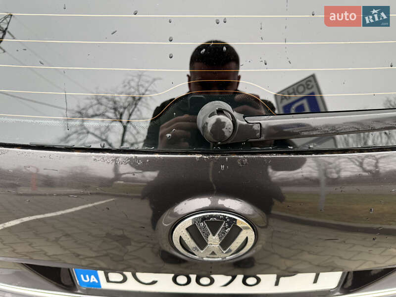 Универсал Volkswagen Passat 2010 в Львове