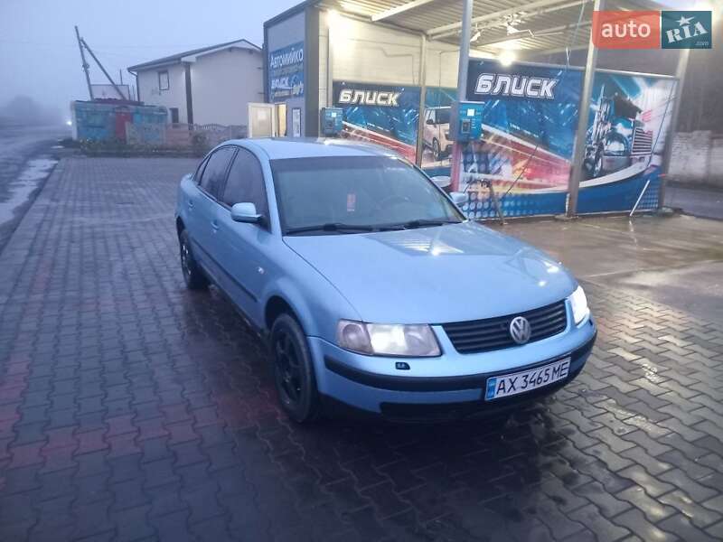 Седан Volkswagen Passat 1997 в Полтаві