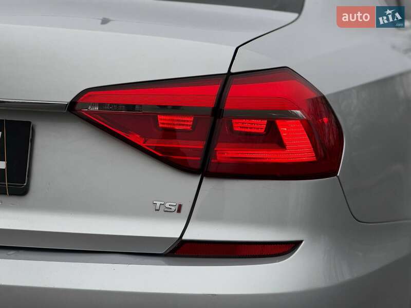 Седан Volkswagen Passat 2016 в Кривому Розі