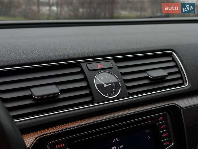 Седан Volkswagen Passat 2016 в Кривому Розі