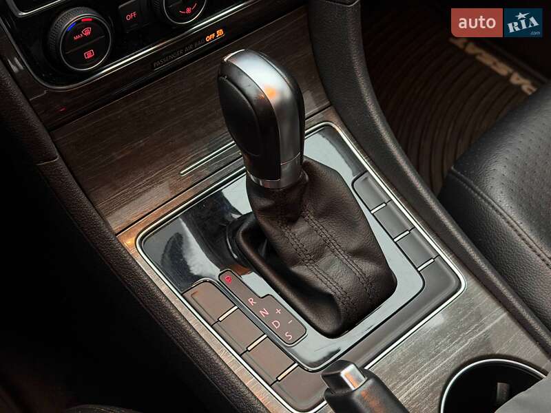 Седан Volkswagen Passat 2016 в Кривому Розі