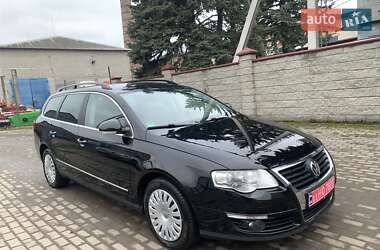 Универсал Volkswagen Passat 2009 в Киверцах