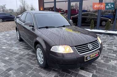 Седан Volkswagen Passat 2004 в Коломиї
