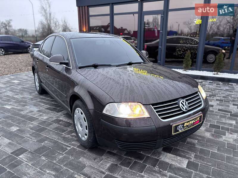 Седан Volkswagen Passat 2004 в Коломиї