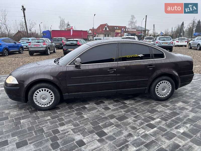 Седан Volkswagen Passat 2004 в Коломиї