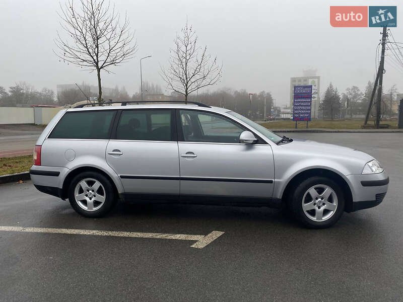 Універсал Volkswagen Passat 2004 в Чернігові