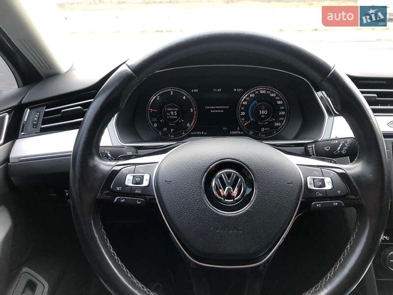 Універсал Volkswagen Passat 2015 в Тернополі