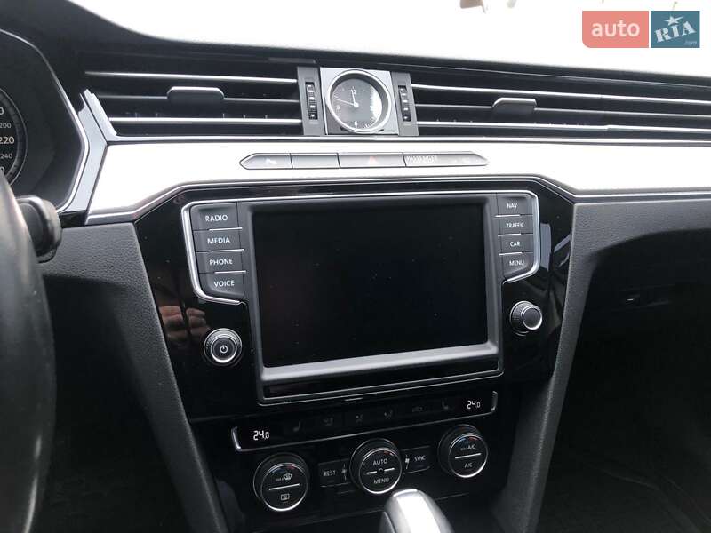 Універсал Volkswagen Passat 2015 в Тернополі