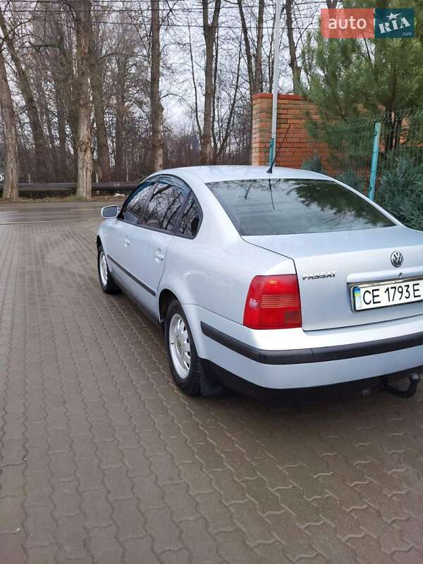 Седан Volkswagen Passat 2000 в Черновцах