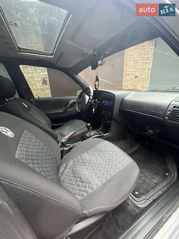 Седан Volkswagen Passat 1996 в Хмельницькому