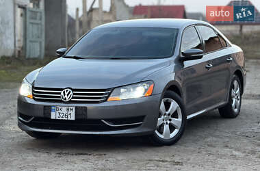 Седан Volkswagen Passat 2012 в Камне-Каширском
