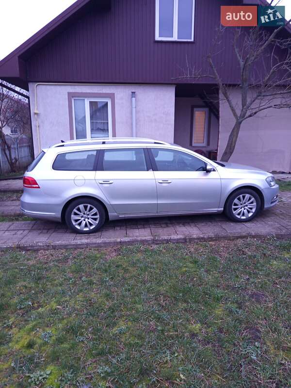 Універсал Volkswagen Passat 2011 в Шептицькому