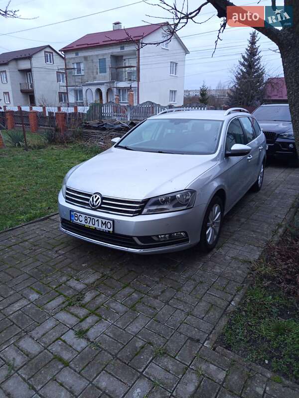 Універсал Volkswagen Passat 2011 в Шептицькому