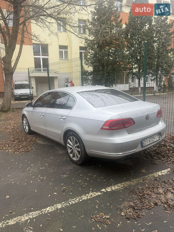 Седан Volkswagen Passat 2012 в Києві фото 3 Седан Volkswagen Passat 2012 в Києві