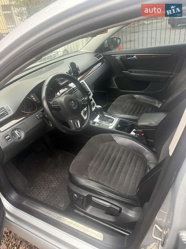 Седан Volkswagen Passat 2012 в Києві фото 9 Седан Volkswagen Passat 2012 в Києві