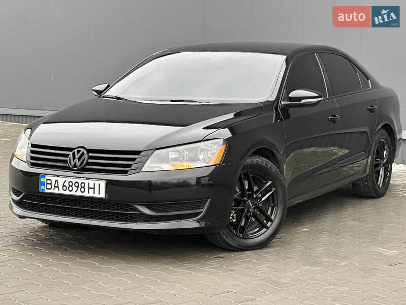 Седан Volkswagen Passat 2012 в Кропивницком