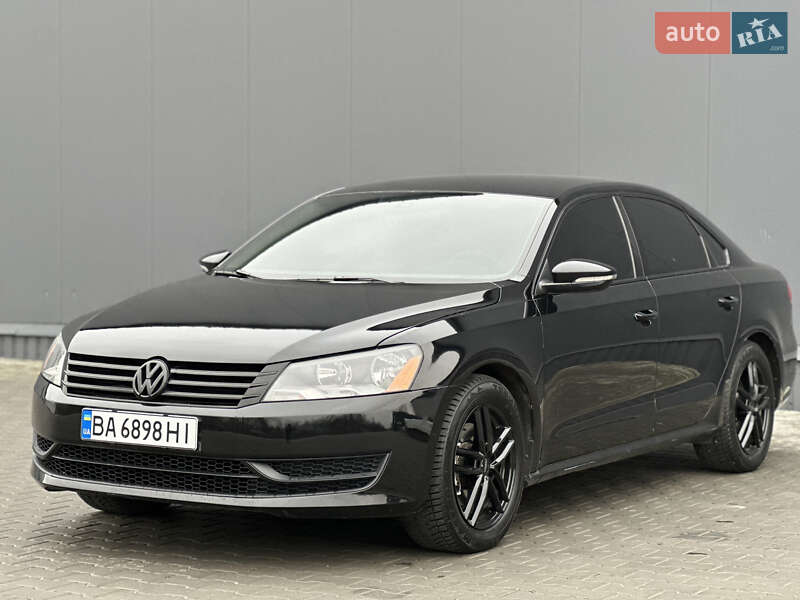 Седан Volkswagen Passat 2012 в Кропивницком