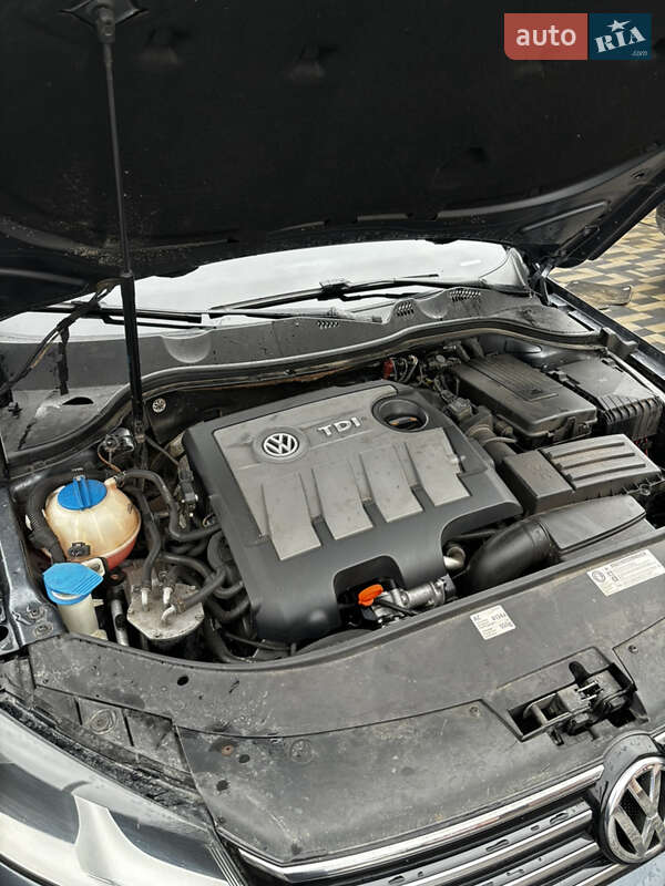 Универсал Volkswagen Passat 2012 в Березному