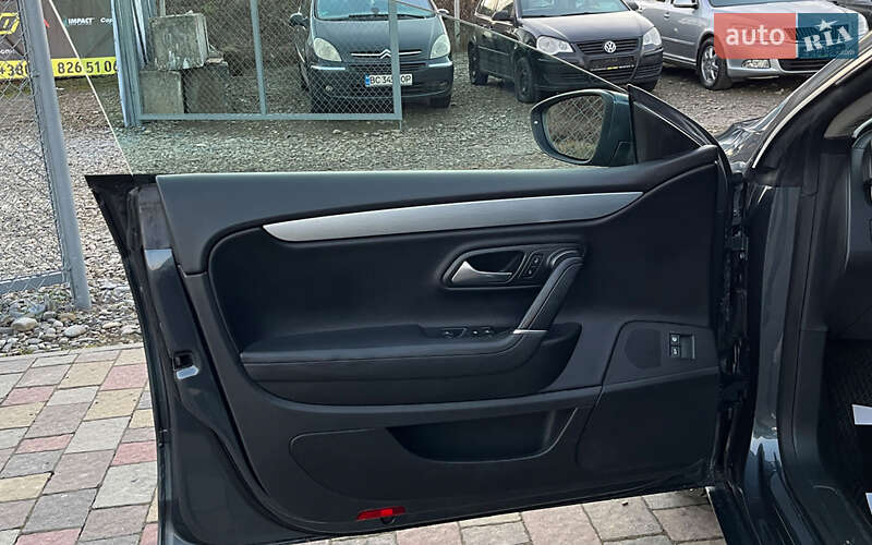 Універсал Volkswagen Passat 2011 в Стрию