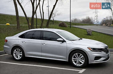 Седан Volkswagen Passat 2021 в Киеве