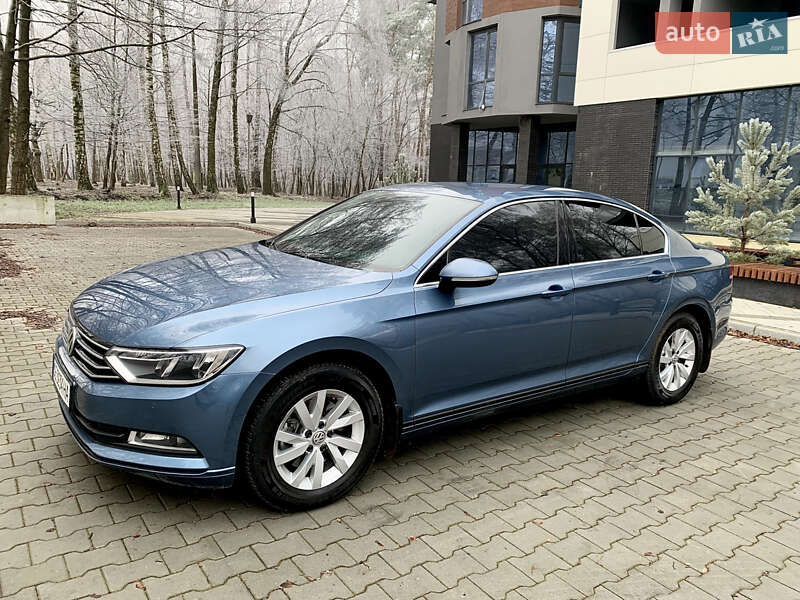 Седан Volkswagen Passat 2018 в Тернополі
